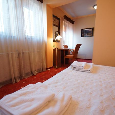 Hotel Kozak Chełm Habitación foto